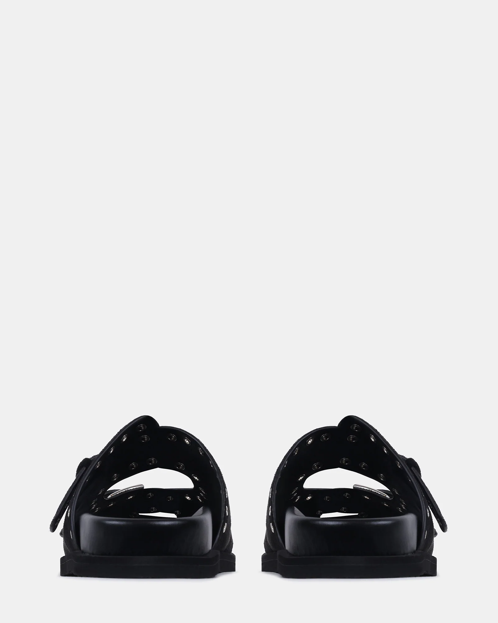 CAPTIVE BLACK - Image 5