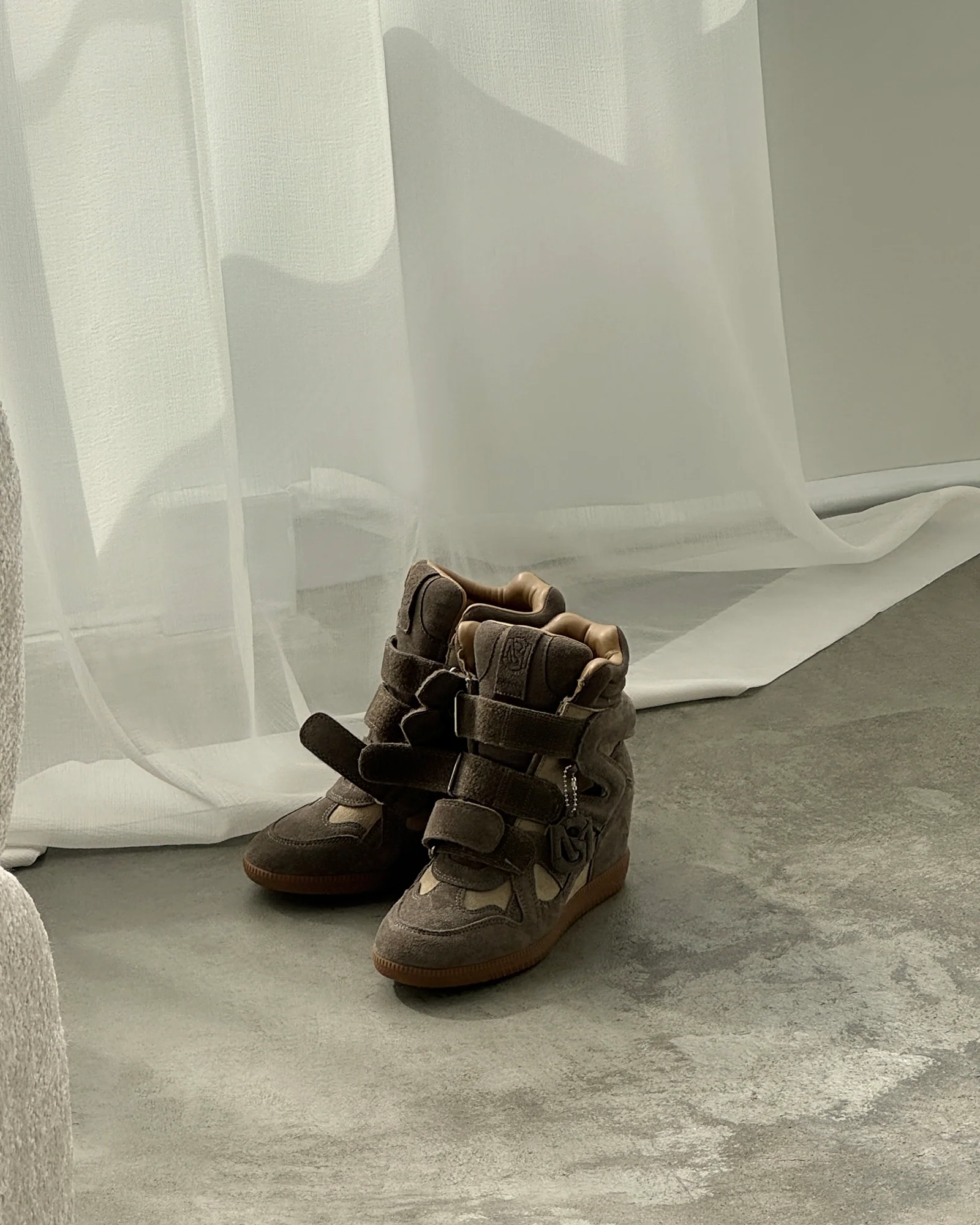 MAVIS TAUPE SUEDE - Image 13